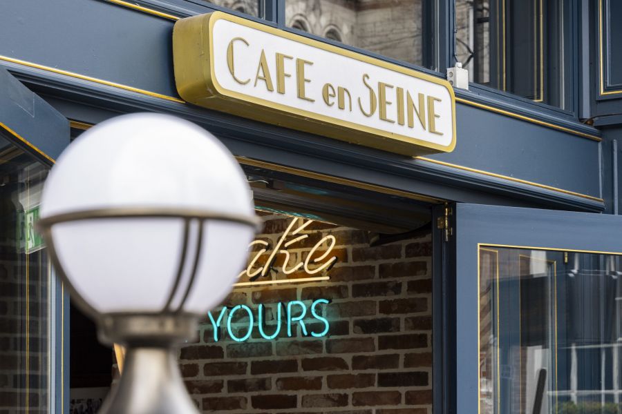 A photo of Café en Seine Exterior Logo