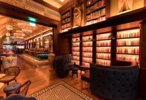 A photo of the interior of Cafe en Seine